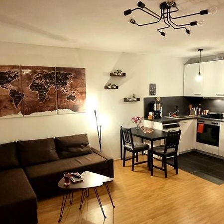 Business Apartment Mit Kuche Fur 1-3 +Netflx+5G Wlan Nahe Der Mhh Im Industrial Design ฮันโนเวอร์ ภายนอก รูปภาพ