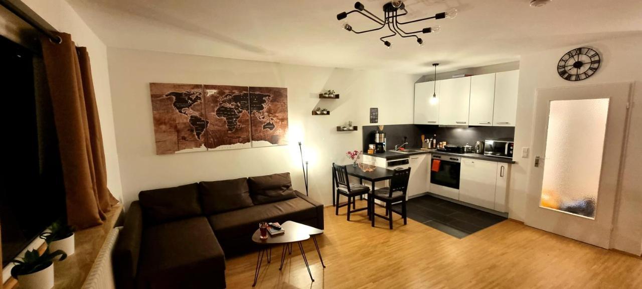 Business Apartment Mit Kuche Fur 1-3 +Netflx+5G Wlan Nahe Der Mhh Im Industrial Design ฮันโนเวอร์ ภายนอก รูปภาพ